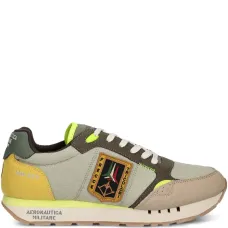 кроссовки с вышитым логотипом