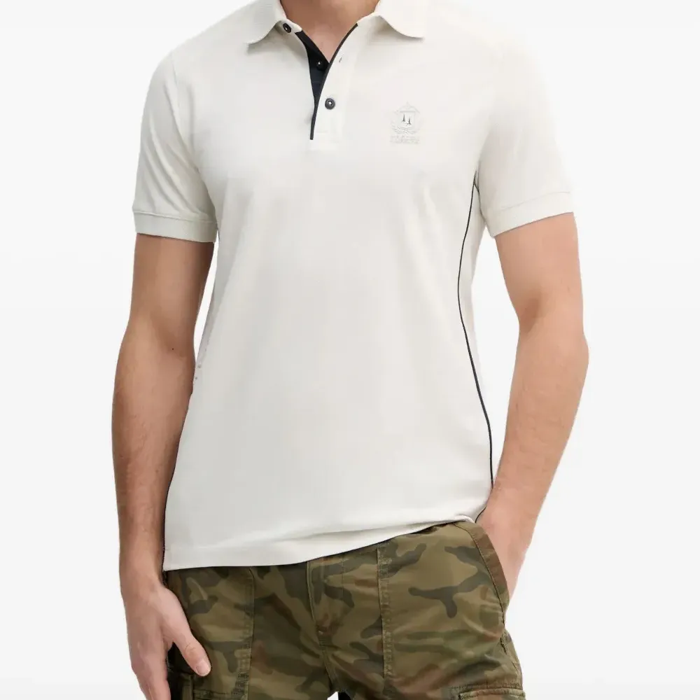 рубашка поло с вышитым логотипом