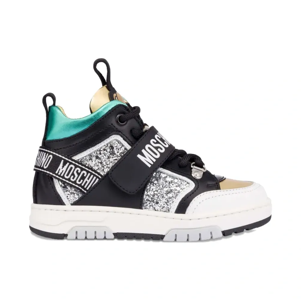 Высокие кроссовки с логотипом