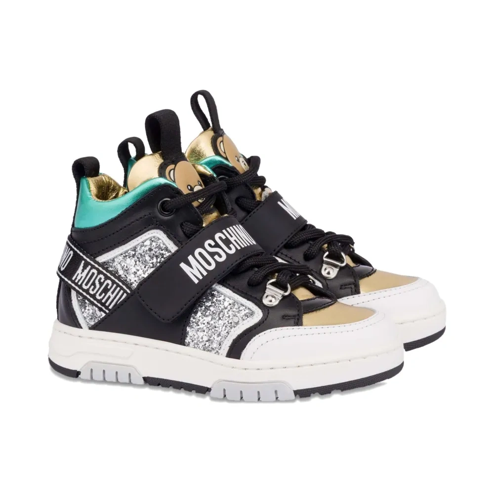 Высокие кроссовки с логотипом