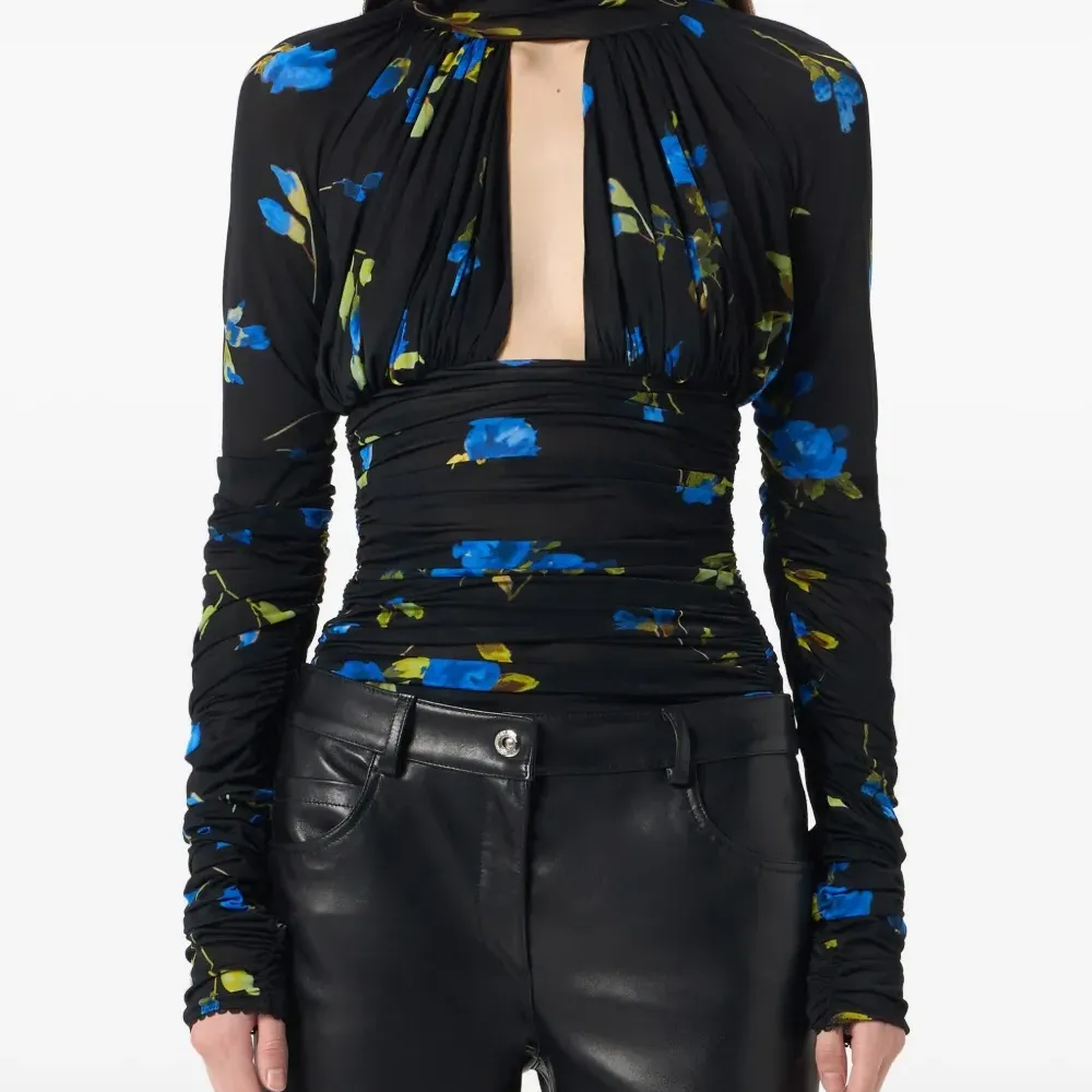 боди с цветочным принтом и сборками