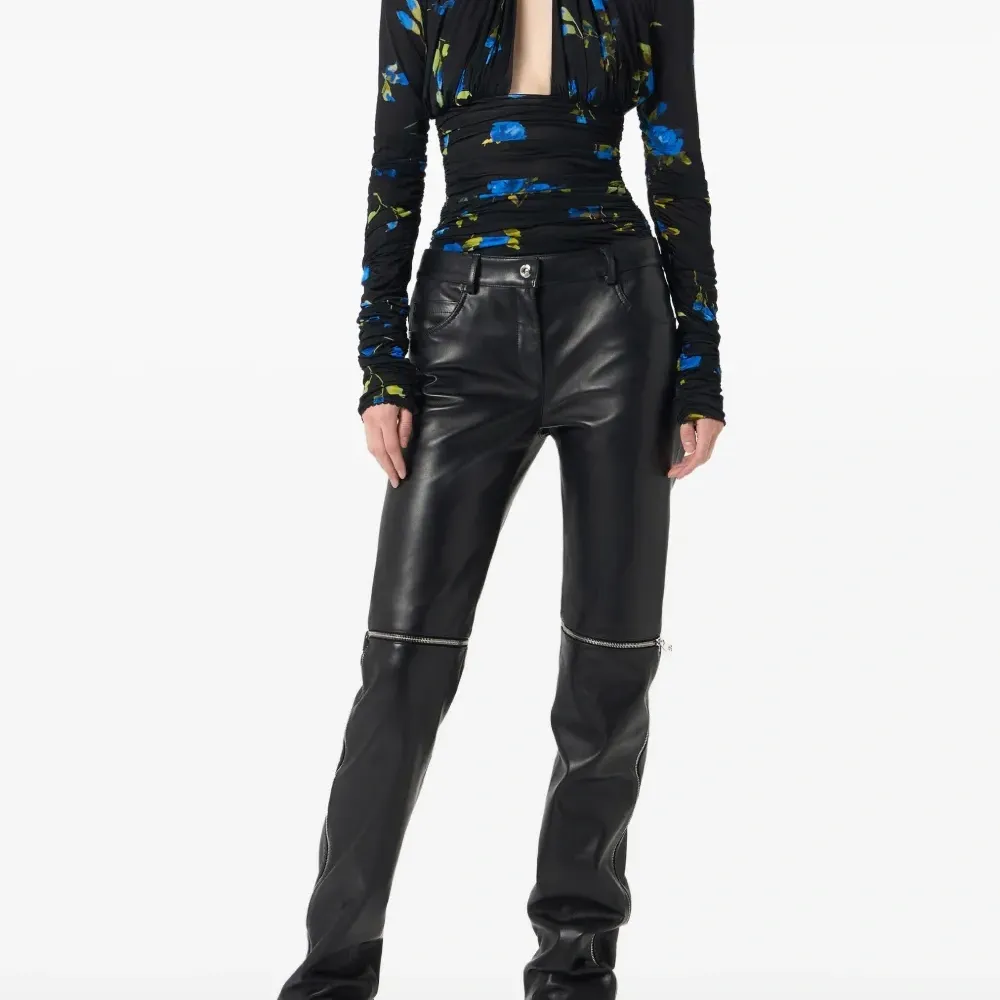 боди с цветочным принтом и сборками