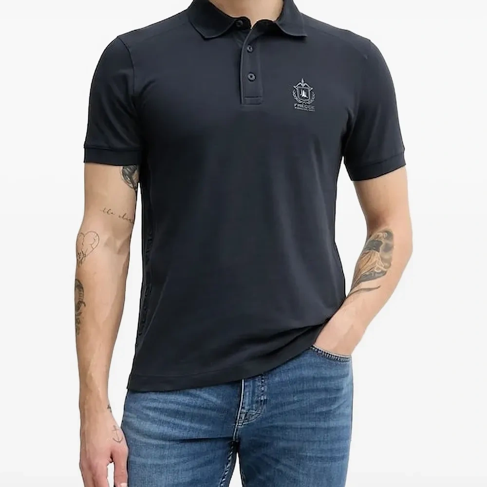 Рубашка поло с вышитым логотипом