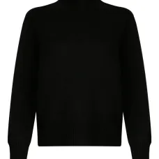 Свитер с высоким воротником