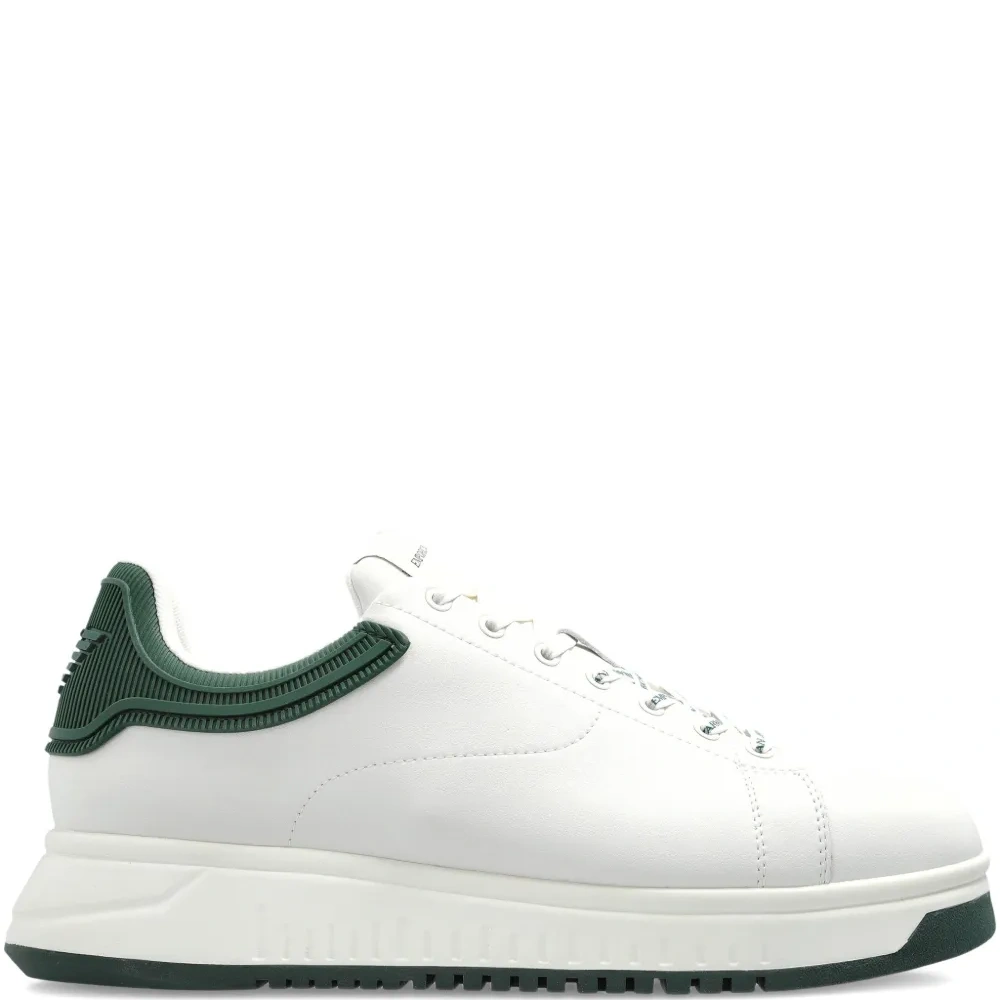 кроссовки с логотипом