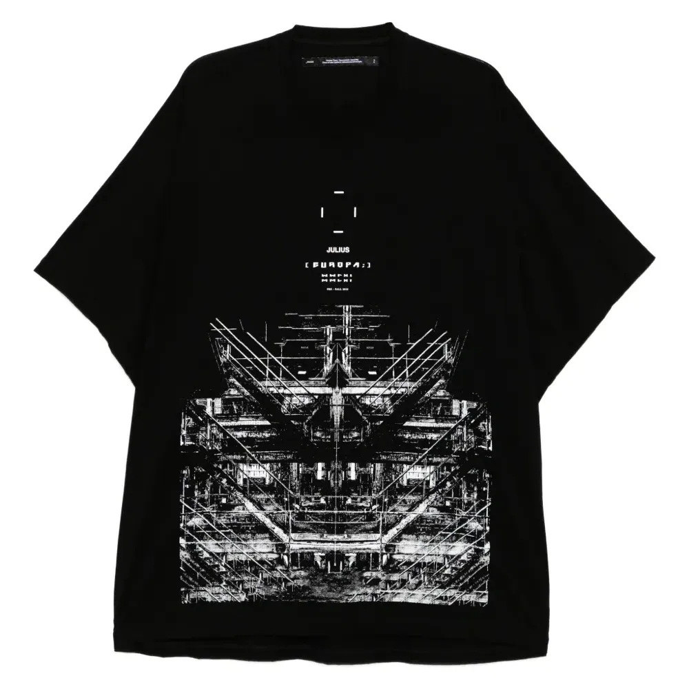 футболка с графичным принтом футболка с графичным принтом