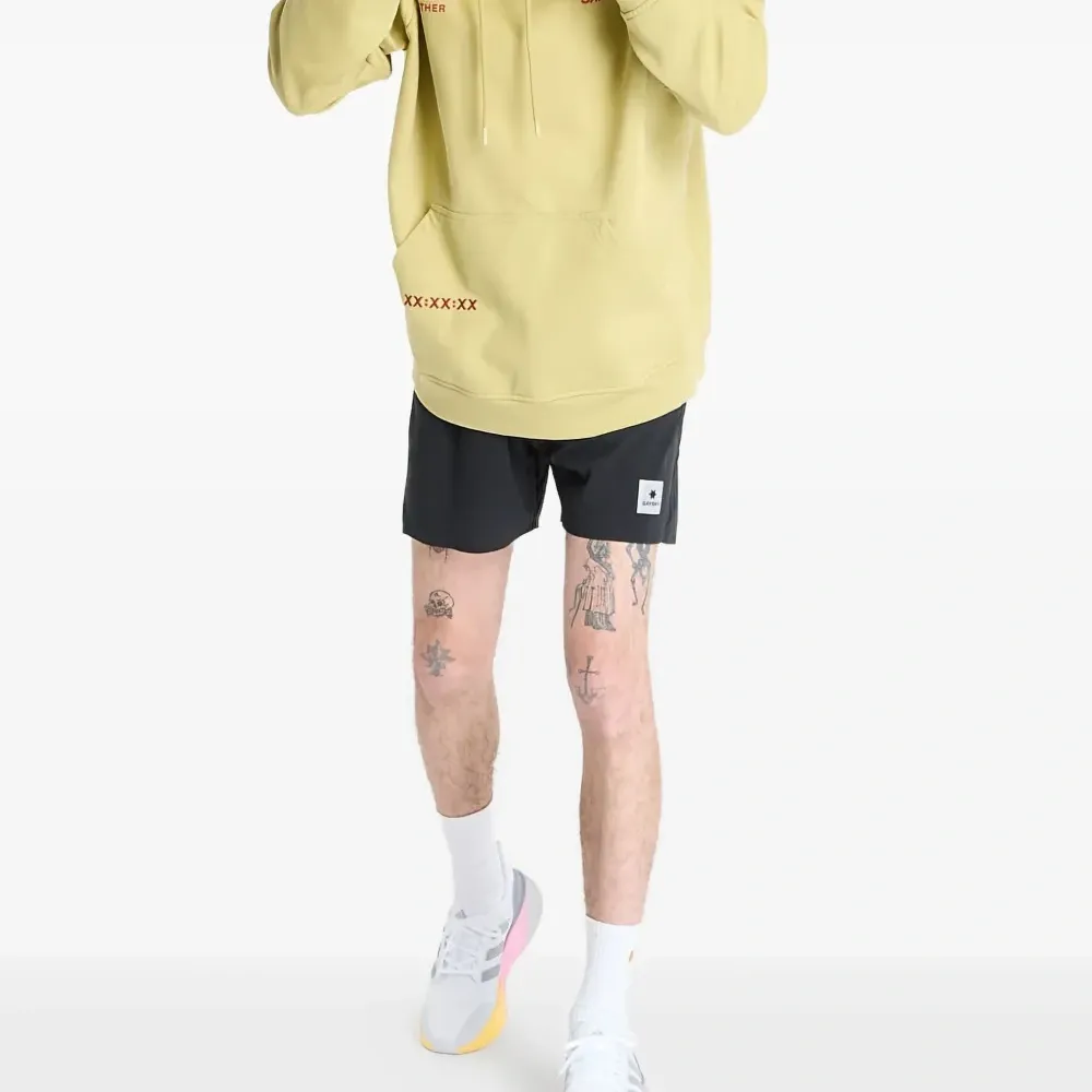 Худи с вышивкой