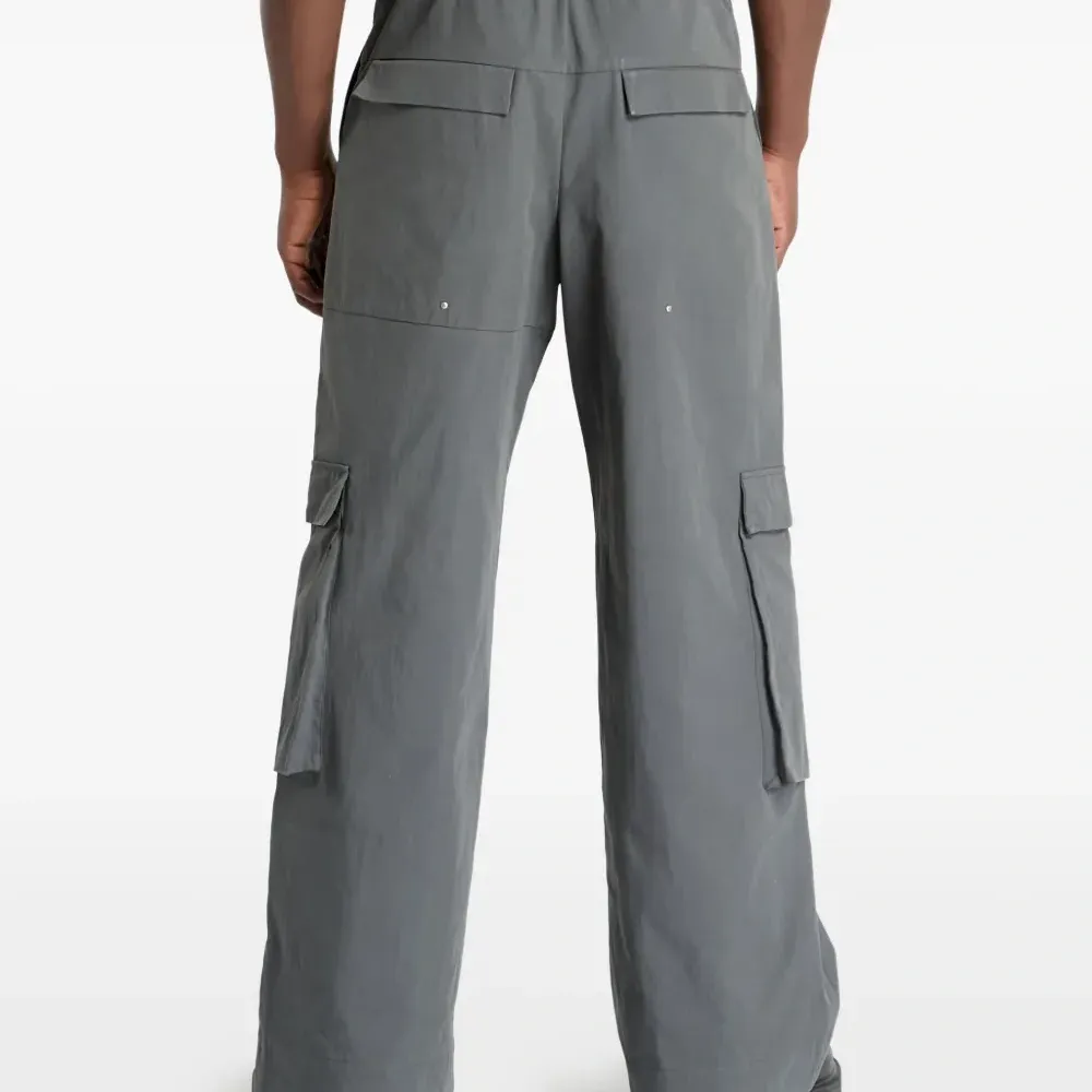 Брюки карго с эластичным поясом Брюки карго с эластичным поясом