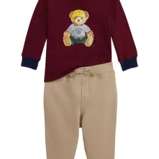 декорированный спортивный костюм