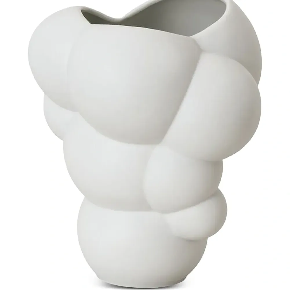 Фактурная ваза Skum Weiss (8.2 см)