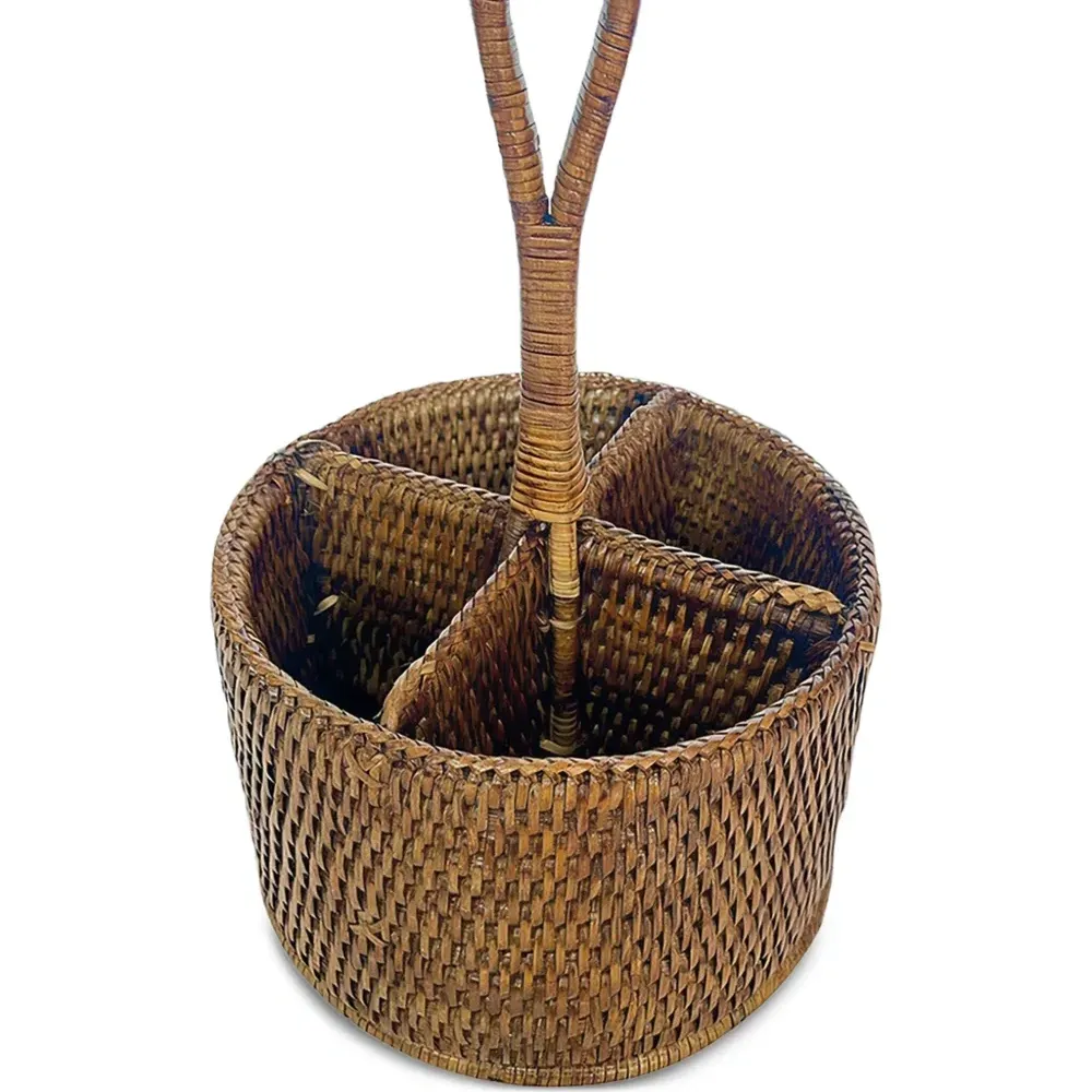 Ротанг с четырьмя отделениями