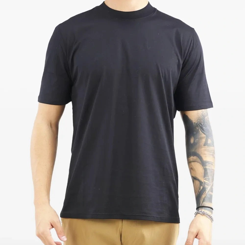 Футболка с круглым вырезом