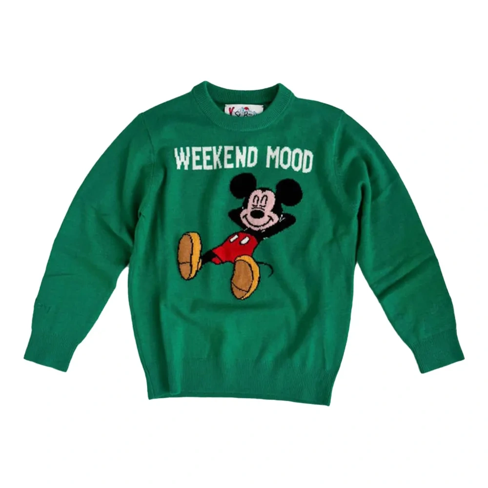 свитер с графичным принтом