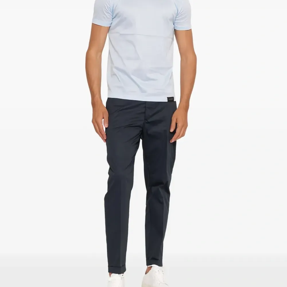 Футболка с круглым вырезом