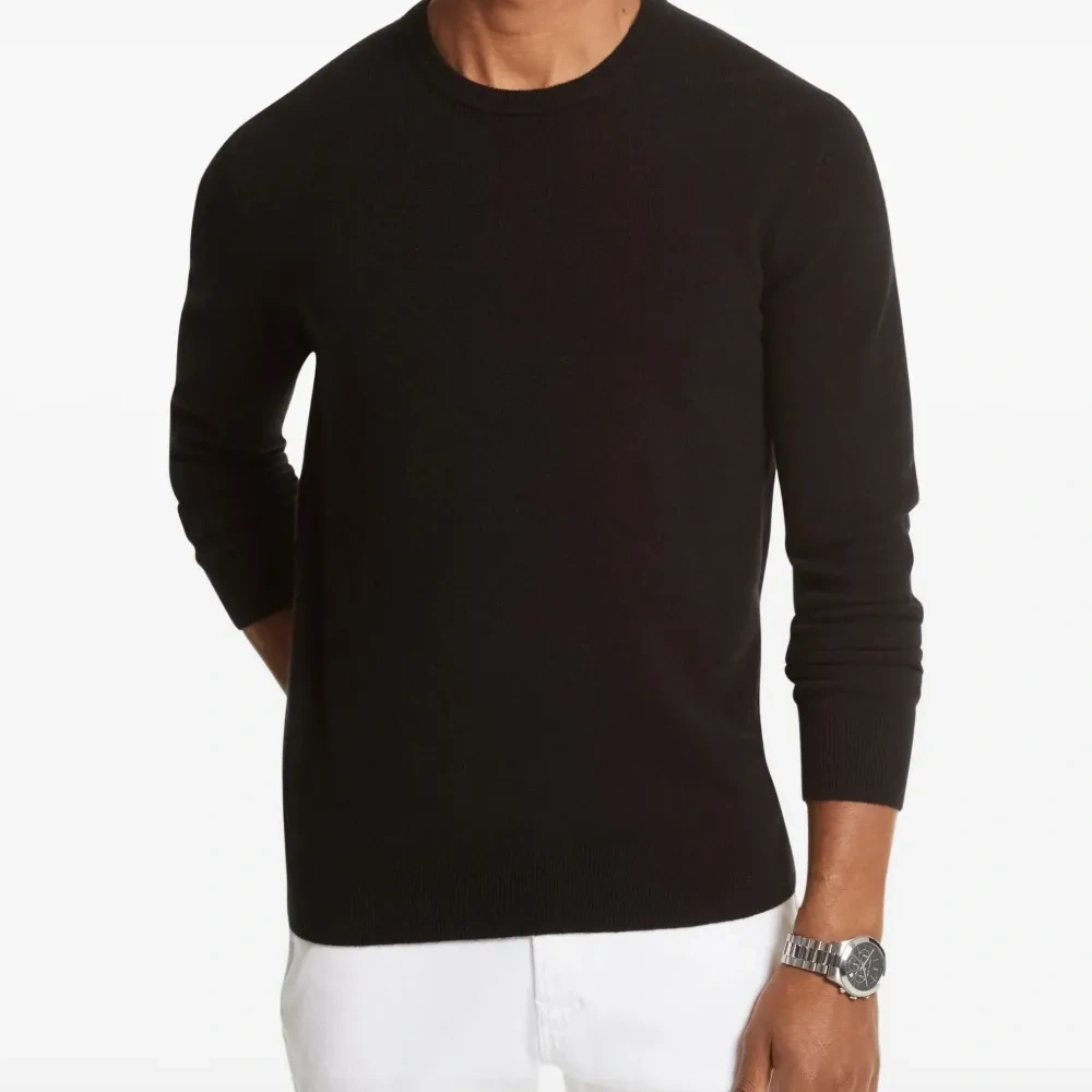 Свитер с круглым вырезом