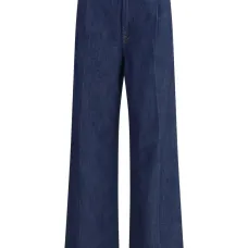 Джинсы с вытачками Джинсы с вытачками