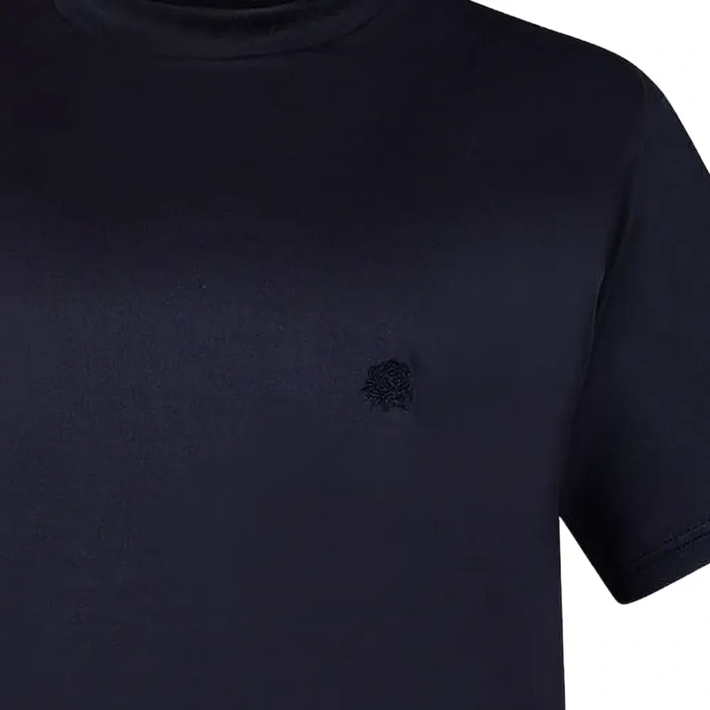 футболка с вышитым логотипом