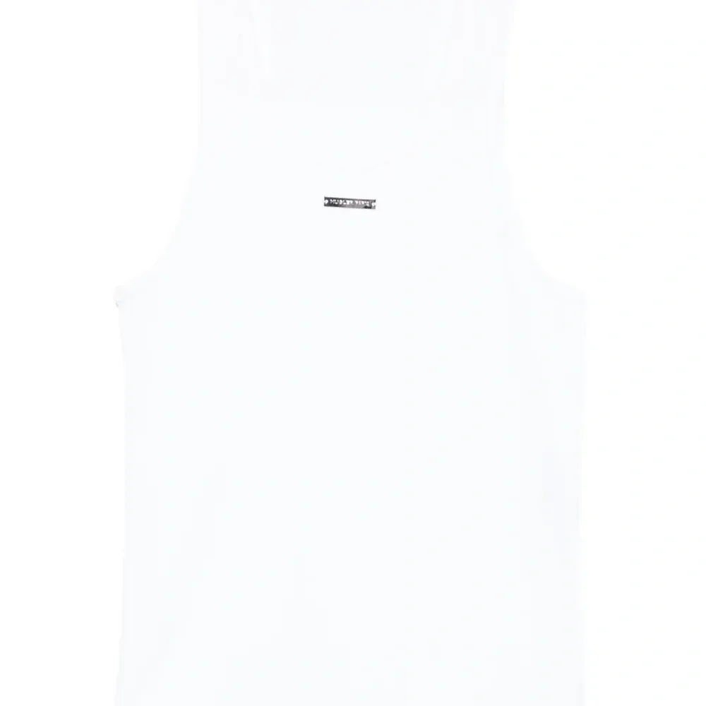 топ с U-образным вырезом