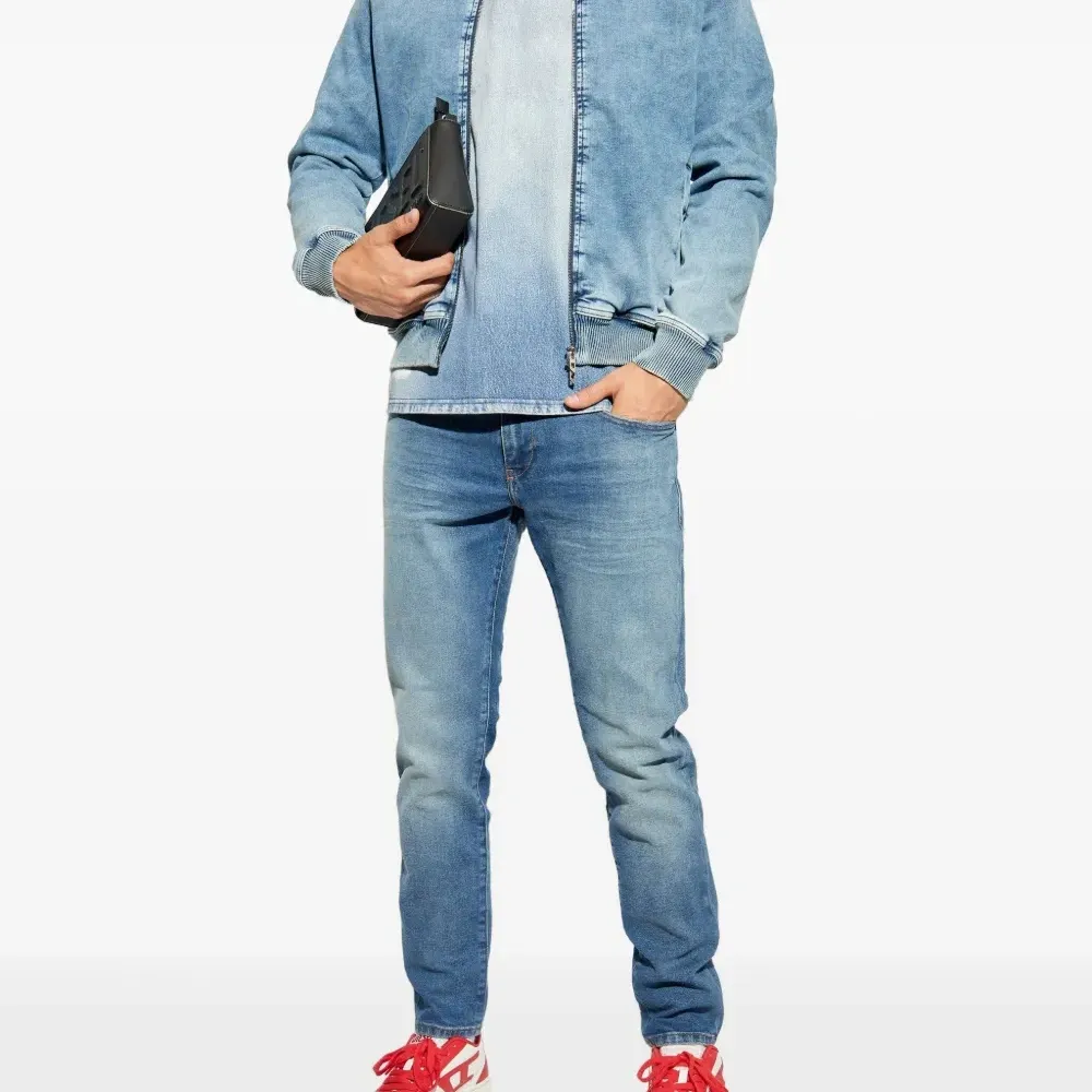 Джинсы D-STRUKT