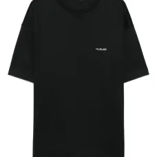 футболка с логотипом