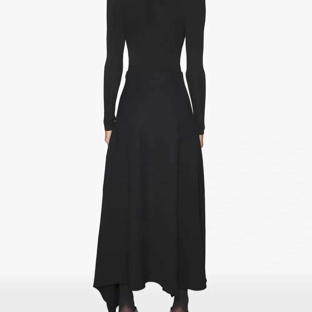 Боди асимметричного кроя с капюшоном