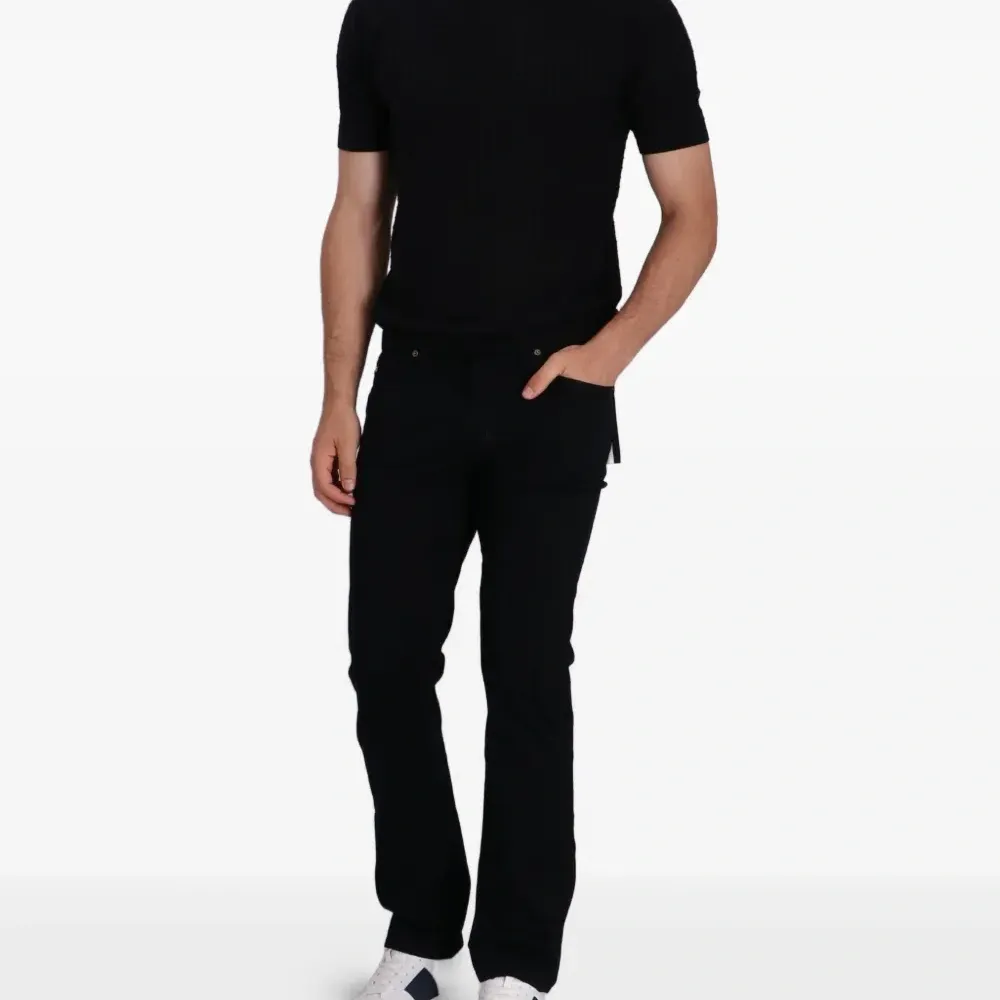 футболка тонкой вязки