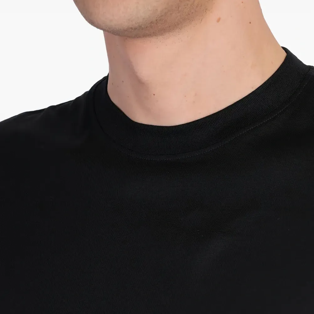 Футболка с круглым вырезом