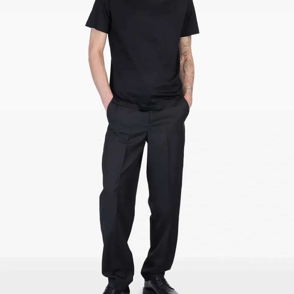 Футболка с круглым вырезом