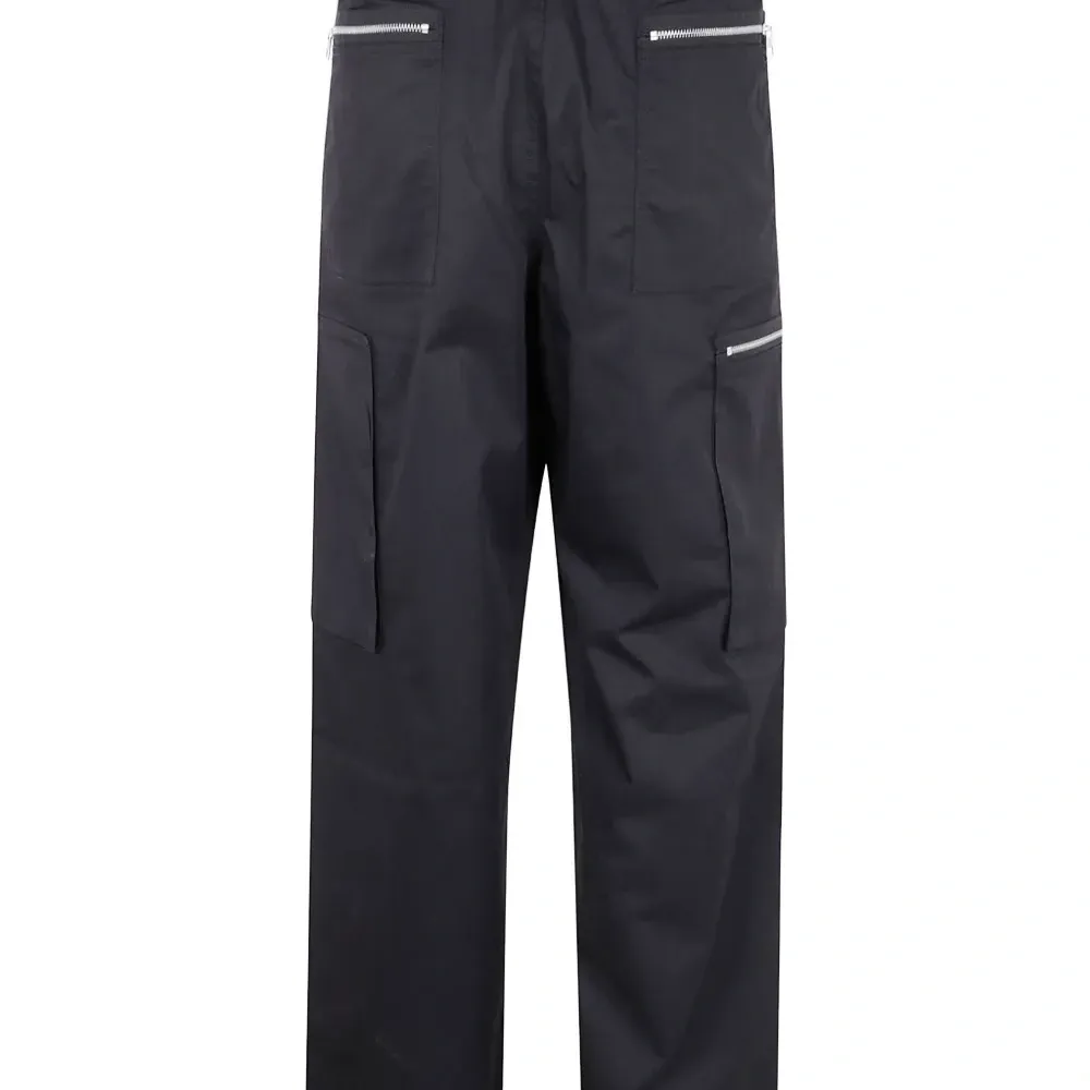 брюки карго с карманами на молнии