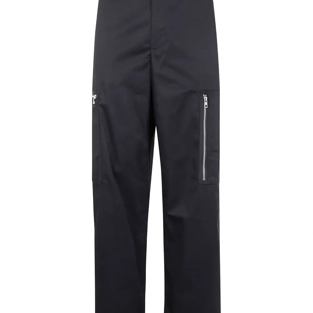 брюки карго с карманами на молнии