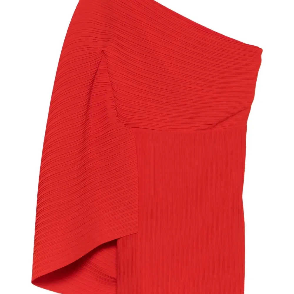 платье мини на одно плечо