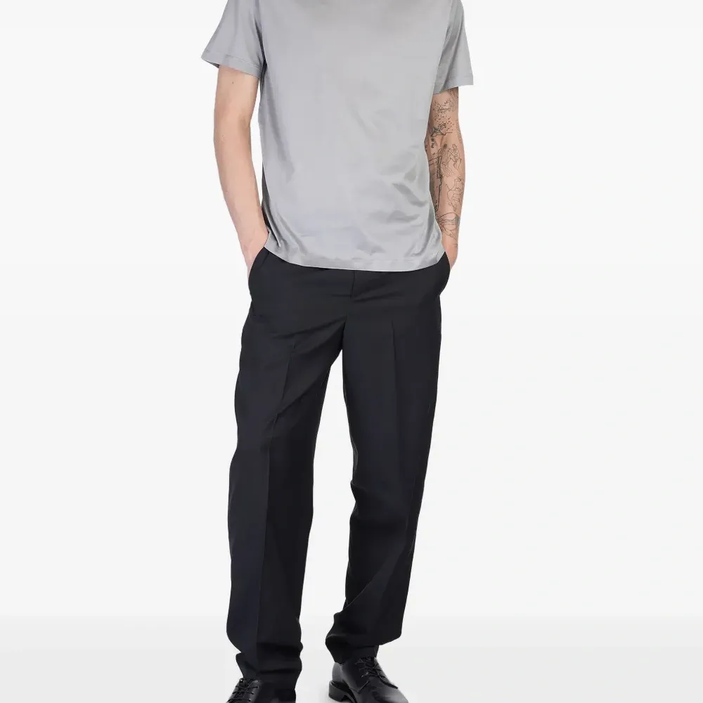 Футболка с круглым вырезом