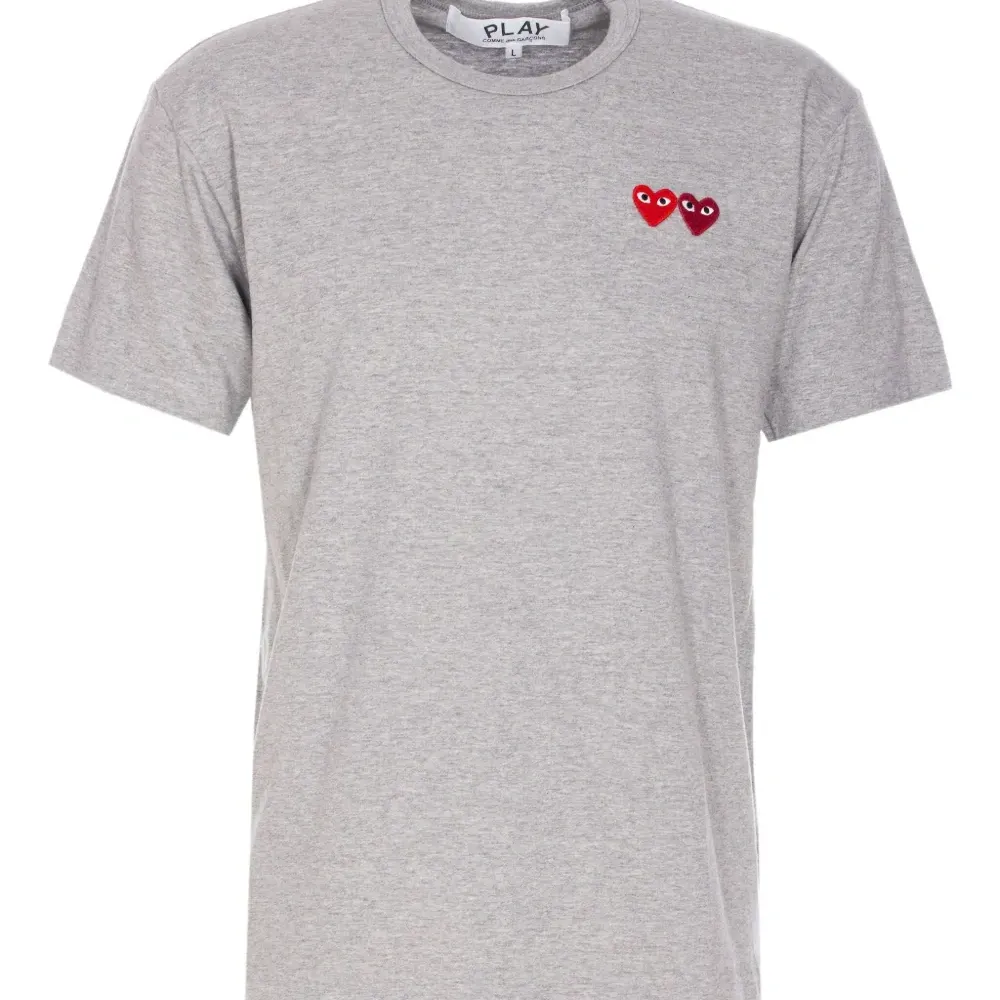 Футболка с нашивкой