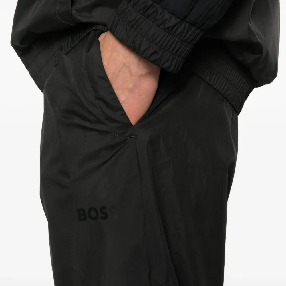 брюки на молнии