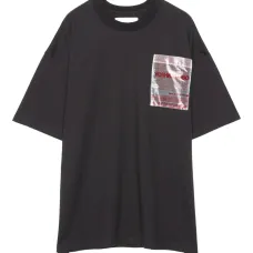 футболка с накладным карманом