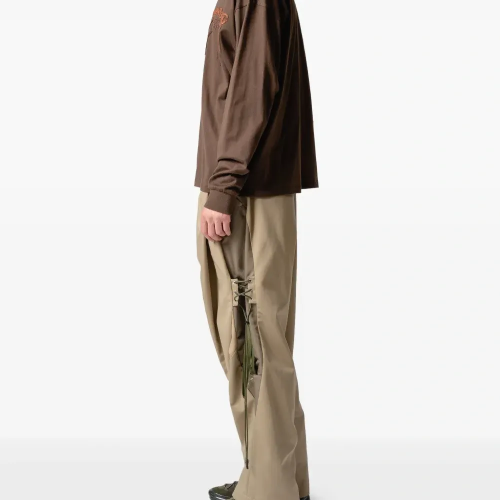 футболка с длинными рукавами и графичным принтом