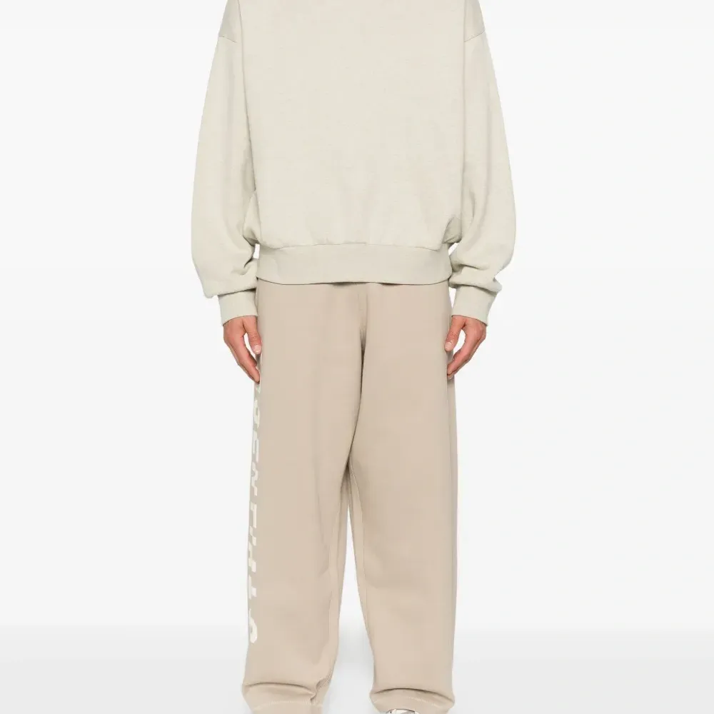 толстовка с круглым вырезом