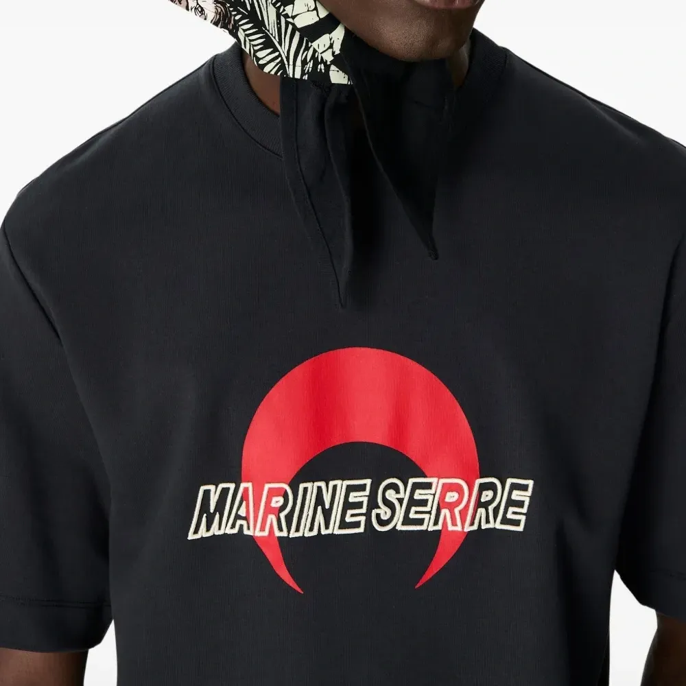 Футболка с логотипом