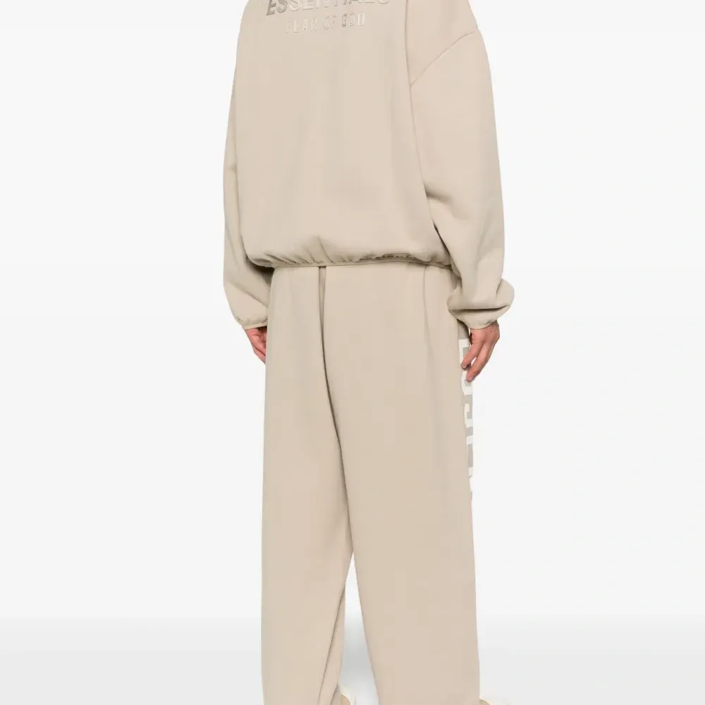 Толстовка с логотипом