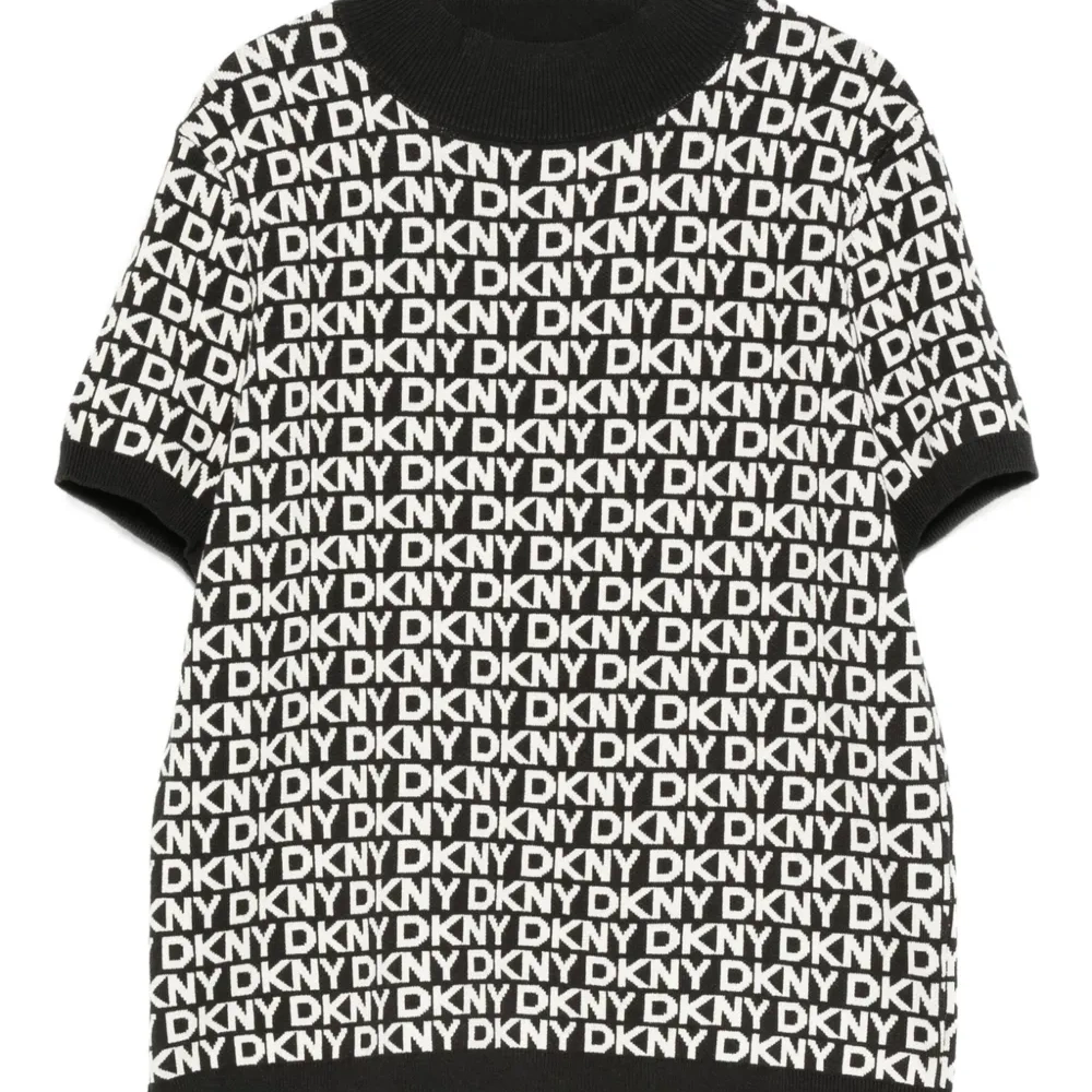 Топ с логотипом Топ с логотипом