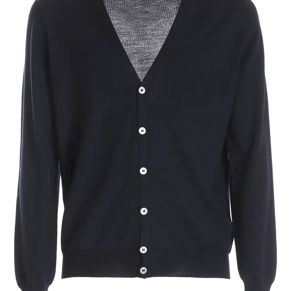 Кардиган с V-образным вырезом