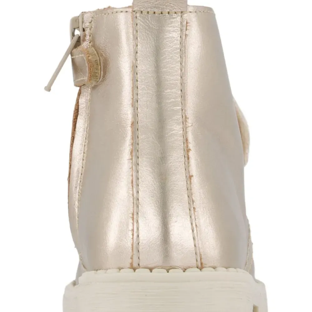 Ботинки на шнуровке с бархатным бантом