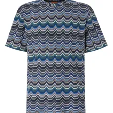 Футболка с узором шеврон