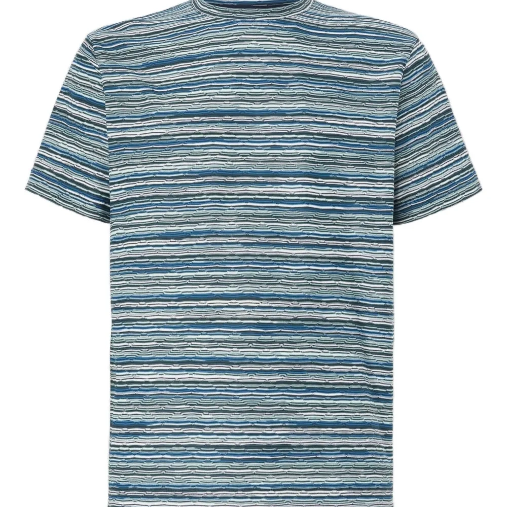 Футболка с узором зигзаг