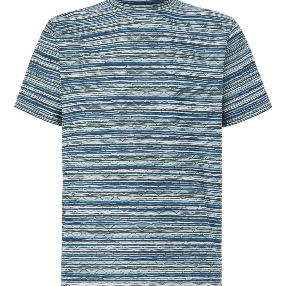 Футболка с узором зигзаг