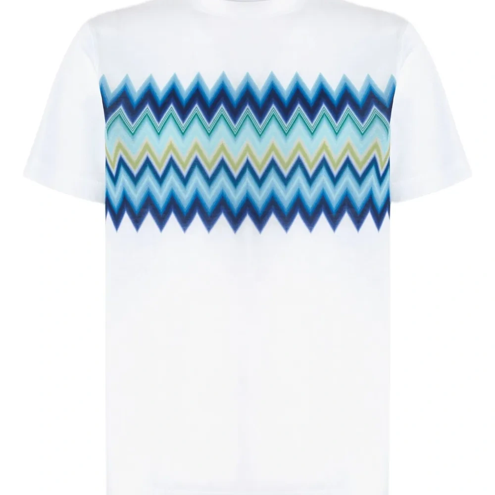 Футболка с узором шеврон