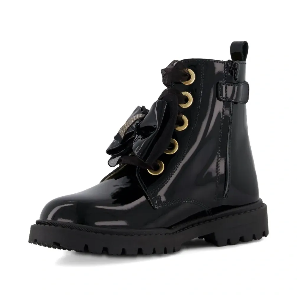 Ботинки из кожи с лаковой отделкой