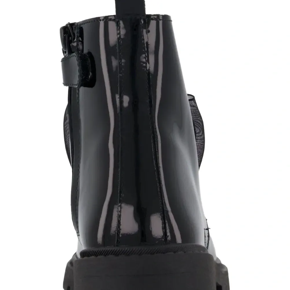 Ботинки из кожи с лаковой отделкой