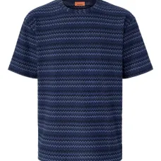 Футболка с узором шеврон