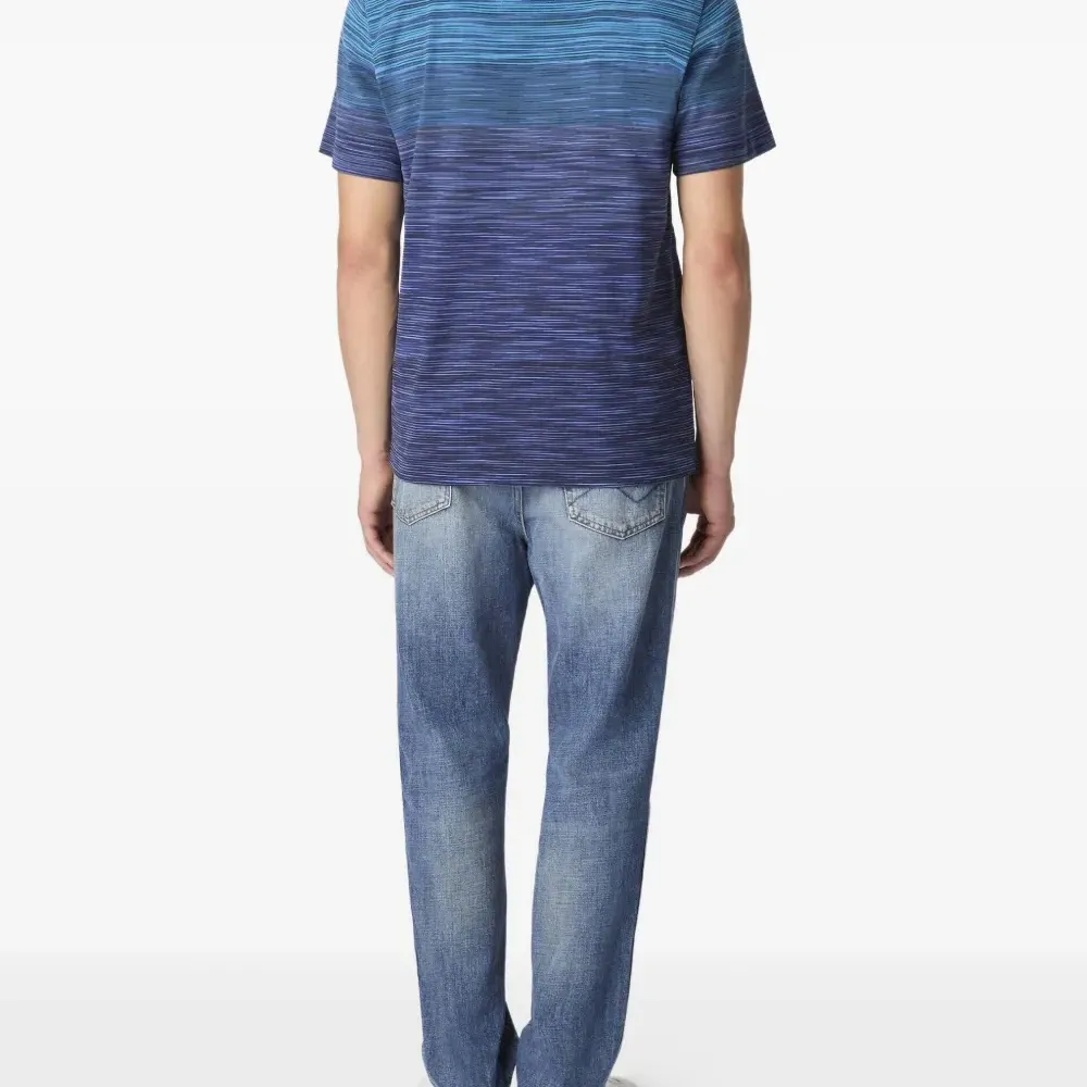 Футболка в полоску с эффектом омбре Футболка в полоску с эффектом омбре